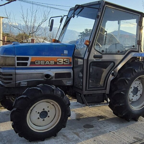 იყიდება ტრაქტორი ISEKI GEAS 33