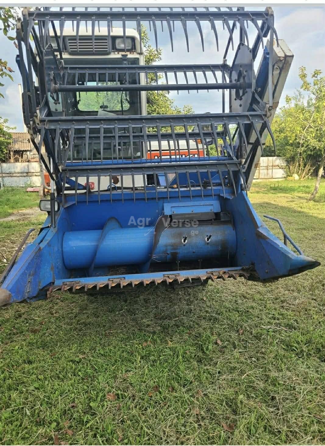 ლ1 იყიდება ISEKI HC-300 ბრინჯის კომბაინი - Image 1